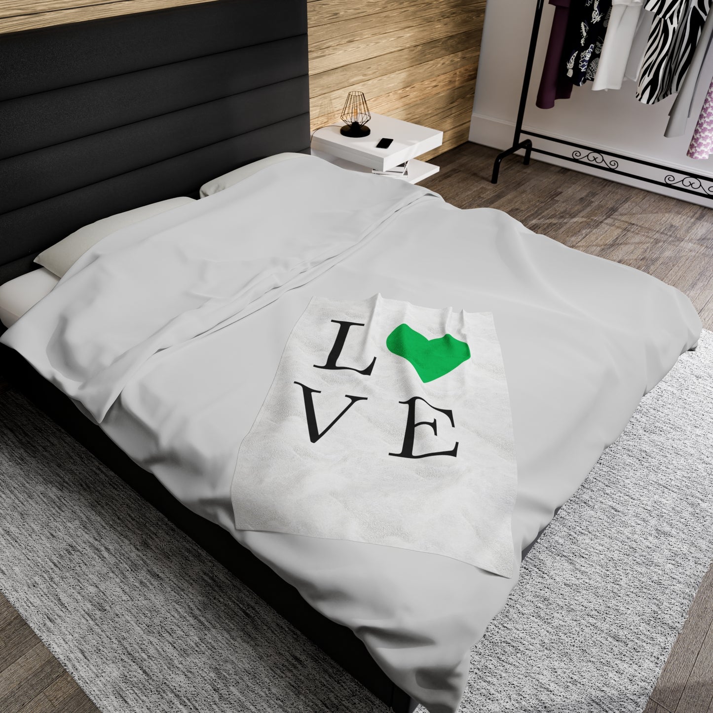 Green  Love Heart Velveteen Plush Blanket